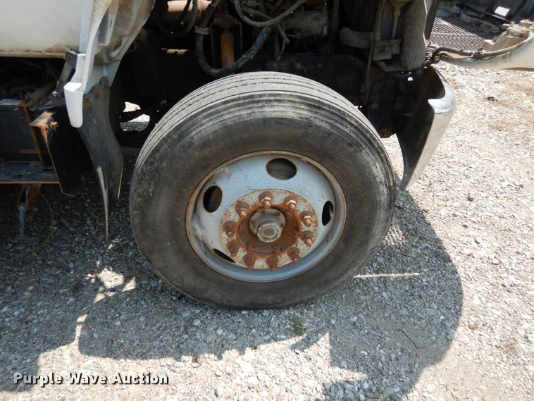 image for item II9679 1998 GMC C7500  feed delivery truck