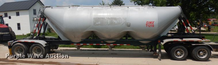 image for item IL9894 1996 Fruehauf  pneumatic dry bulk trailer