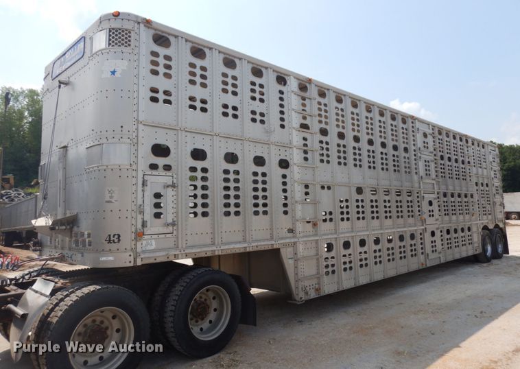 image for item IL9897 2005 Wilson PSDCL-402H  livestock trailer