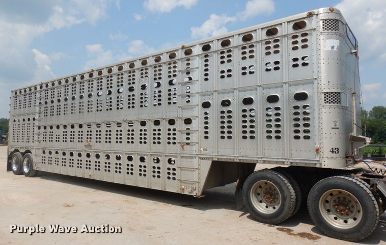image for item IL9897 2005 Wilson PSDCL-402H  livestock trailer