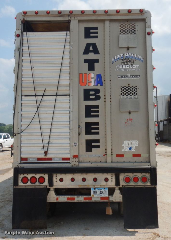 image for item IL9897 2005 Wilson PSDCL-402H  livestock trailer