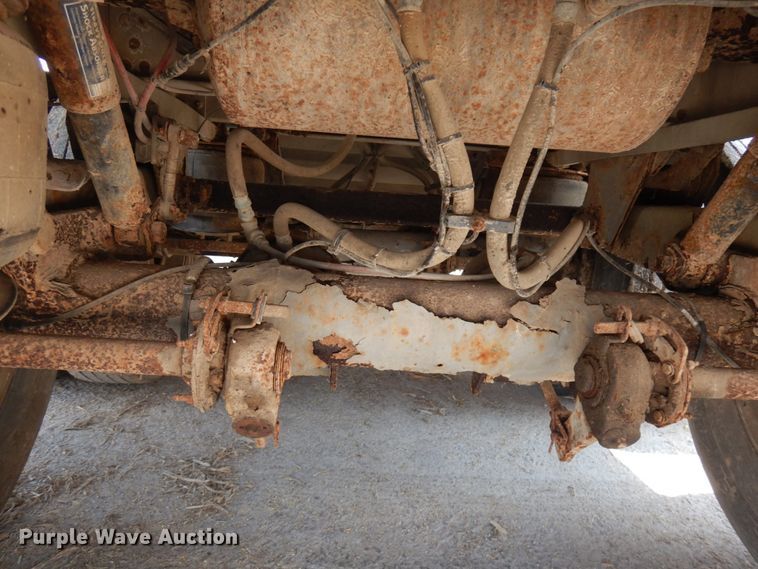 image for item IL9897 2005 Wilson PSDCL-402H  livestock trailer