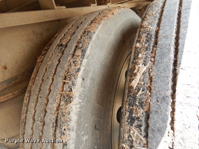 image for item IL9897 2005 Wilson PSDCL-402H  livestock trailer