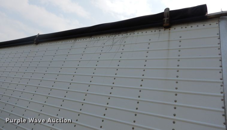 image for item IN9797 1995 Wilson DWH-400 Pacesetter  grain trailer