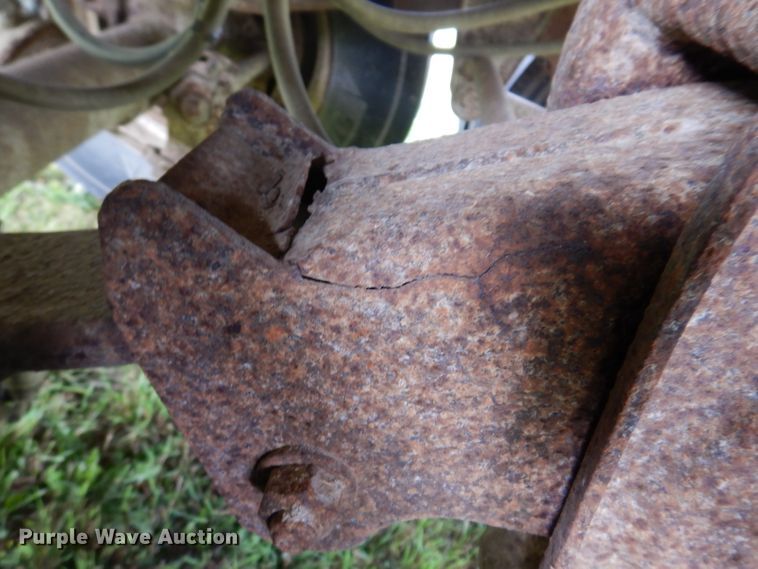 image for item IN9797 1995 Wilson DWH-400 Pacesetter  grain trailer