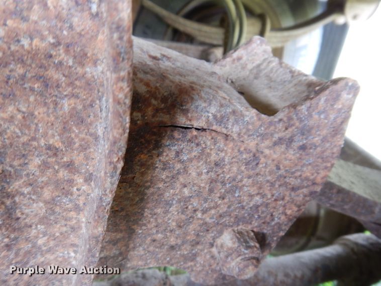 image for item IN9797 1995 Wilson DWH-400 Pacesetter  grain trailer