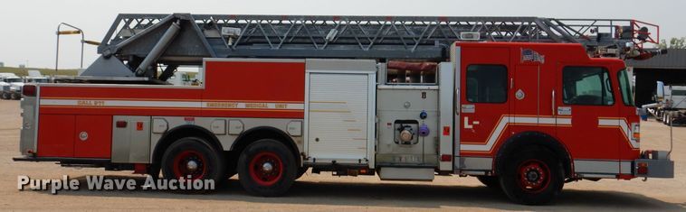 image for item IN9819 2004 Spartan 60DDEC  quint ladder fire truck
