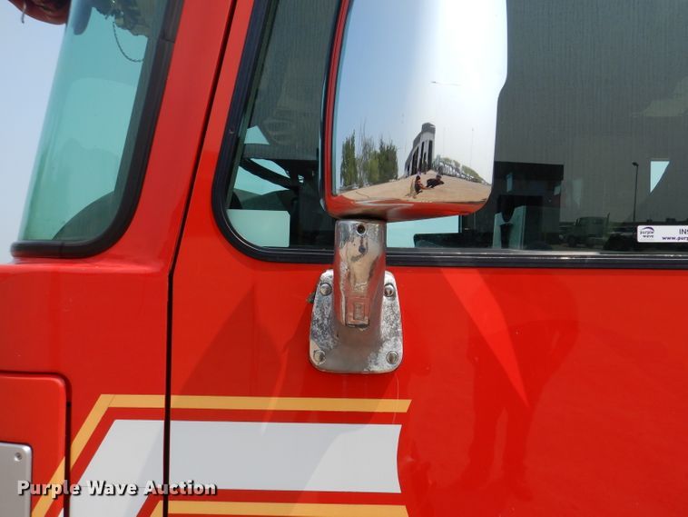 image for item IN9819 2004 Spartan 60DDEC  quint ladder fire truck