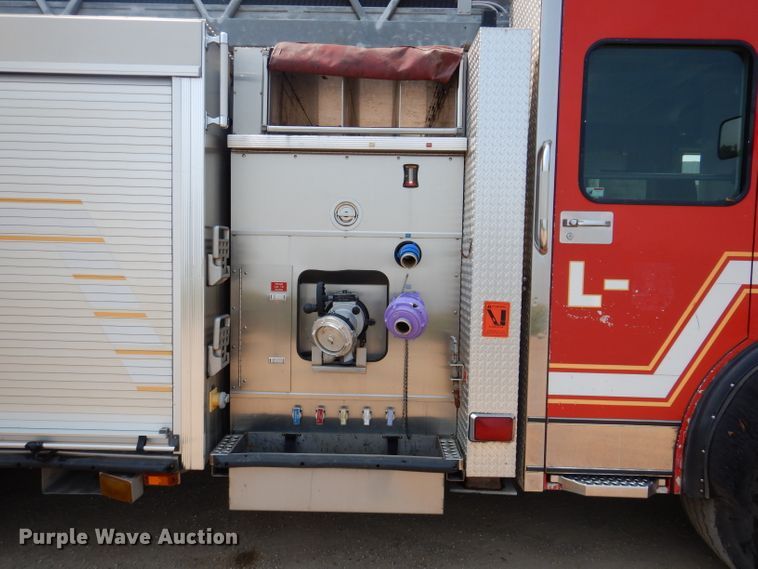 image for item IN9819 2004 Spartan 60DDEC  quint ladder fire truck