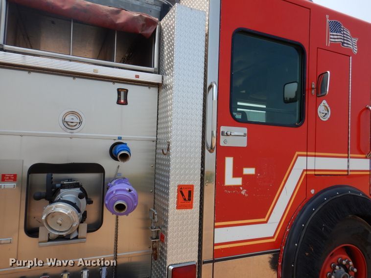 image for item IN9819 2004 Spartan 60DDEC  quint ladder fire truck