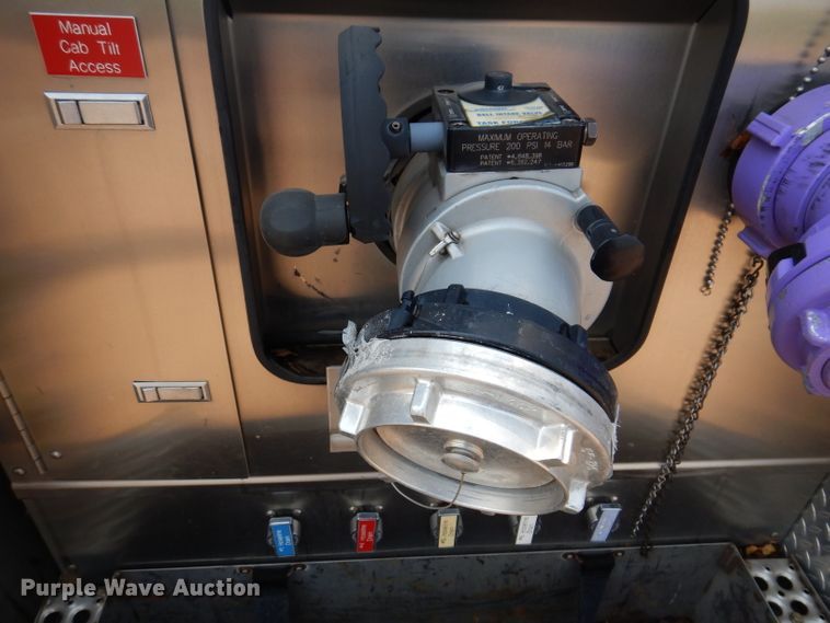 image for item IN9819 2004 Spartan 60DDEC  quint ladder fire truck