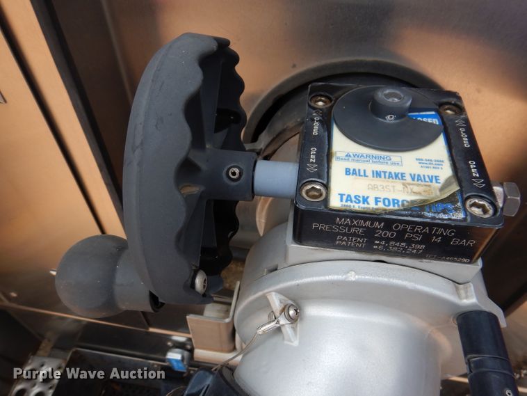 image for item IN9819 2004 Spartan 60DDEC  quint ladder fire truck