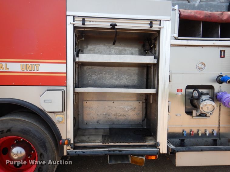 image for item IN9819 2004 Spartan 60DDEC  quint ladder fire truck