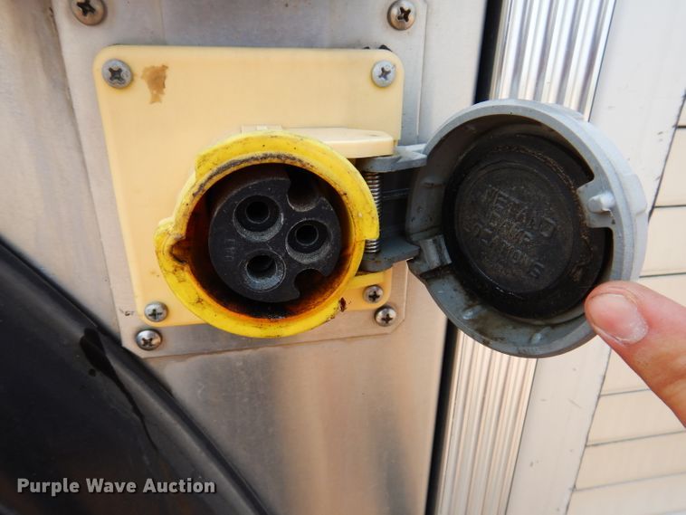 image for item IN9819 2004 Spartan 60DDEC  quint ladder fire truck