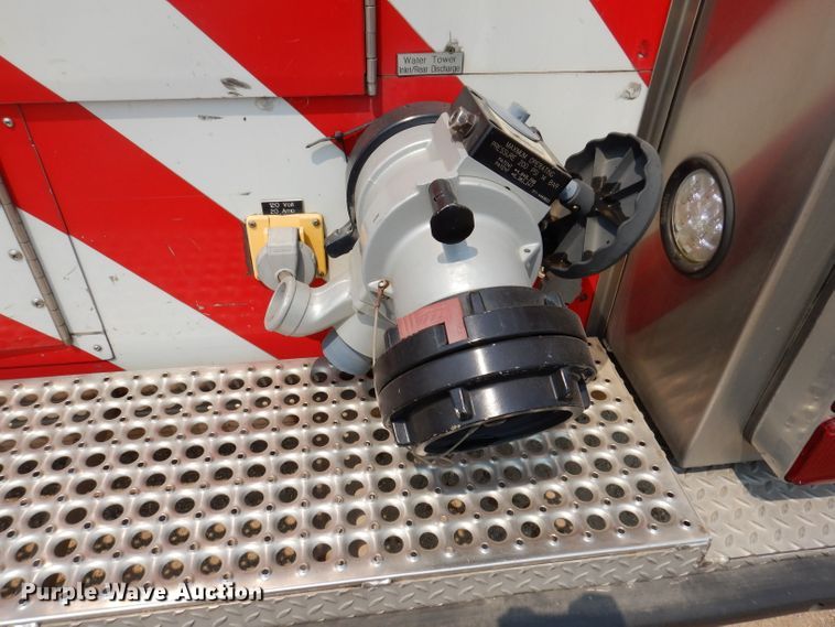 image for item IN9819 2004 Spartan 60DDEC  quint ladder fire truck