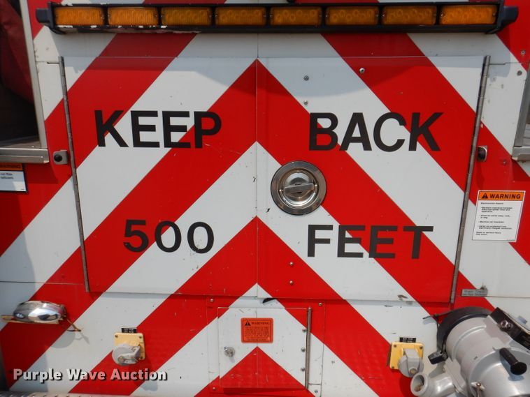 image for item IN9819 2004 Spartan 60DDEC  quint ladder fire truck