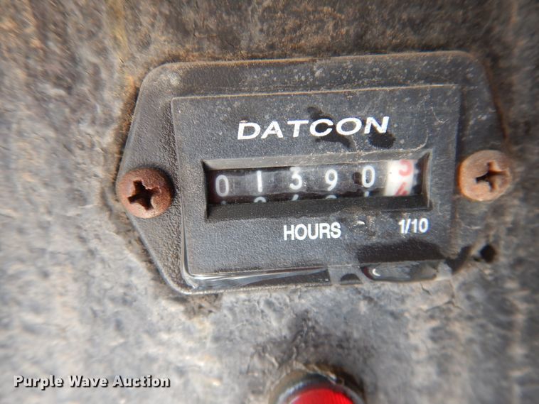 image for item IN9819 2004 Spartan 60DDEC  quint ladder fire truck