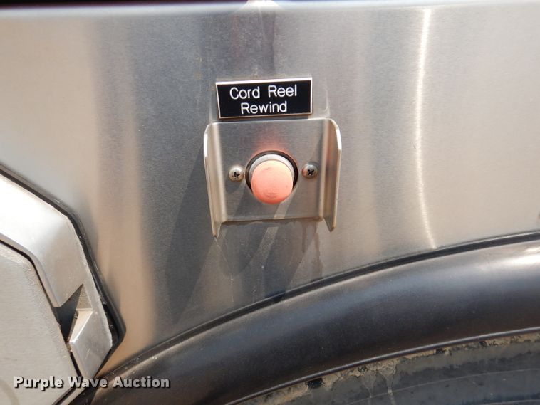 image for item IN9819 2004 Spartan 60DDEC  quint ladder fire truck