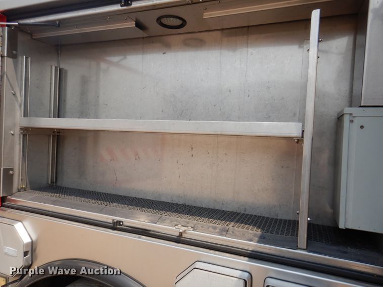 image for item IN9819 2004 Spartan 60DDEC  quint ladder fire truck