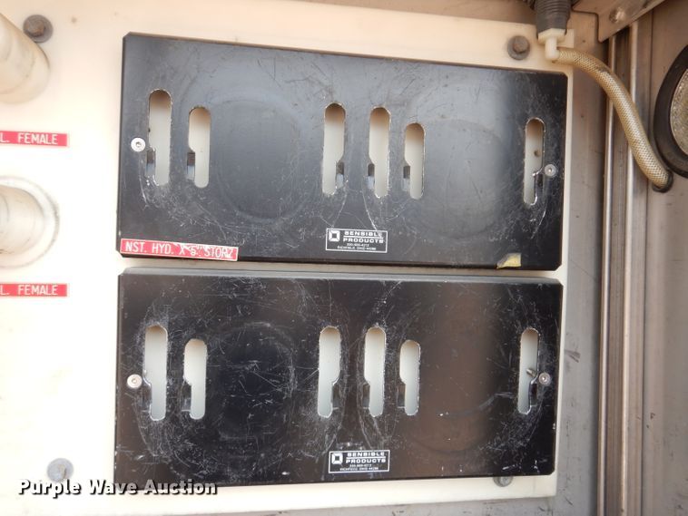 image for item IN9819 2004 Spartan 60DDEC  quint ladder fire truck