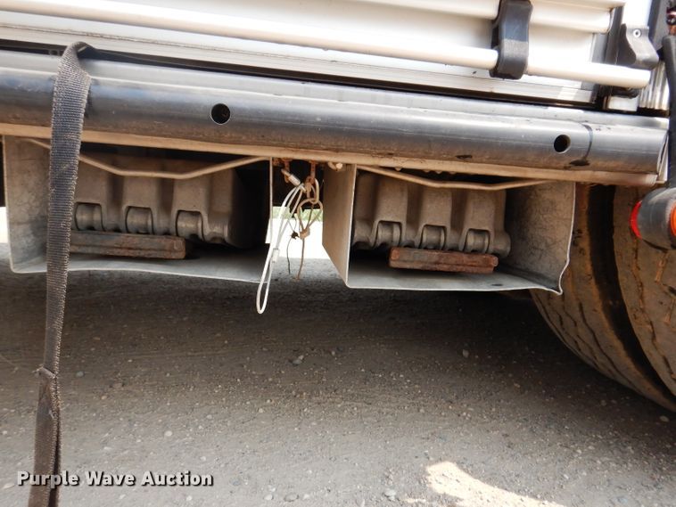 image for item IN9819 2004 Spartan 60DDEC  quint ladder fire truck