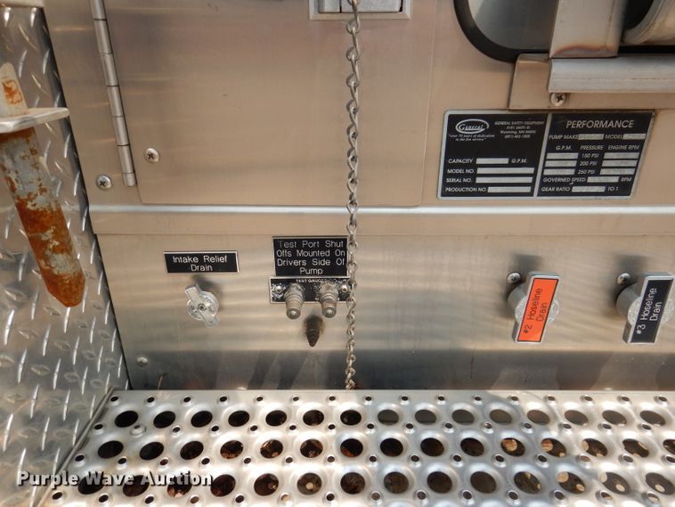 image for item IN9819 2004 Spartan 60DDEC  quint ladder fire truck