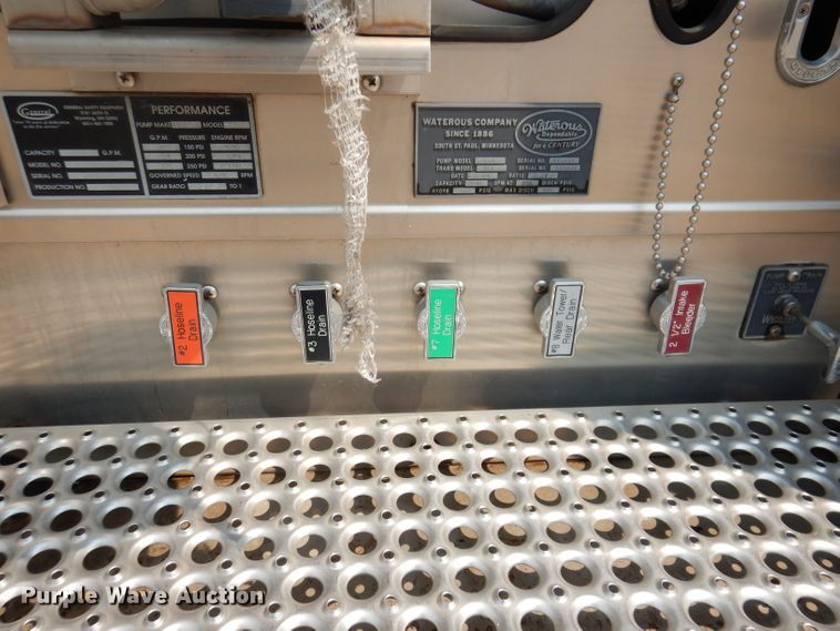 image for item IN9819 2004 Spartan 60DDEC  quint ladder fire truck