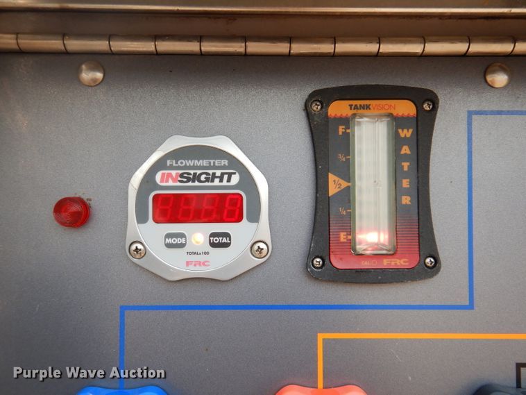 image for item IN9819 2004 Spartan 60DDEC  quint ladder fire truck