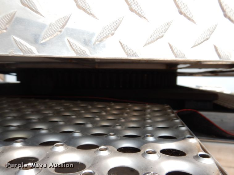 image for item IN9819 2004 Spartan 60DDEC  quint ladder fire truck