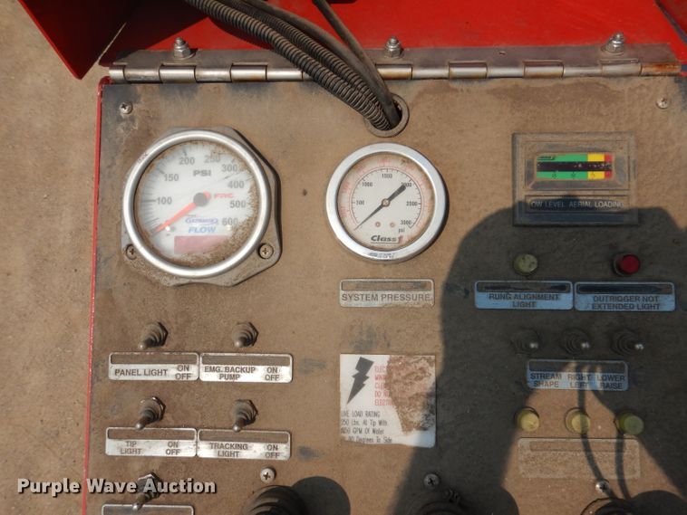 image for item IN9819 2004 Spartan 60DDEC  quint ladder fire truck