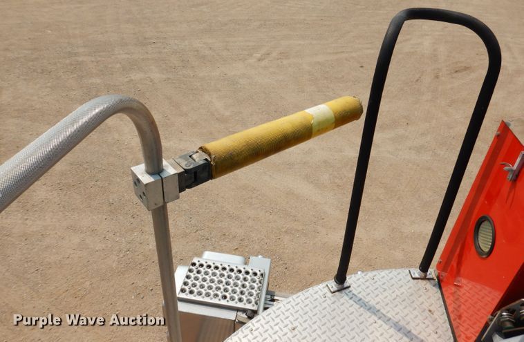 image for item IN9819 2004 Spartan 60DDEC  quint ladder fire truck