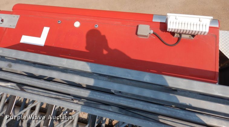 image for item IN9819 2004 Spartan 60DDEC  quint ladder fire truck