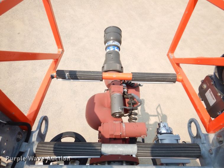 image for item IN9819 2004 Spartan 60DDEC  quint ladder fire truck