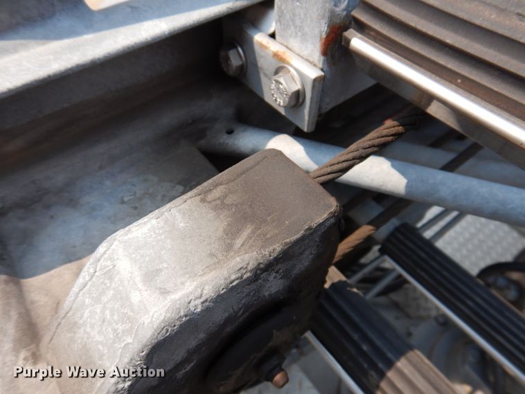 image for item IN9819 2004 Spartan 60DDEC  quint ladder fire truck