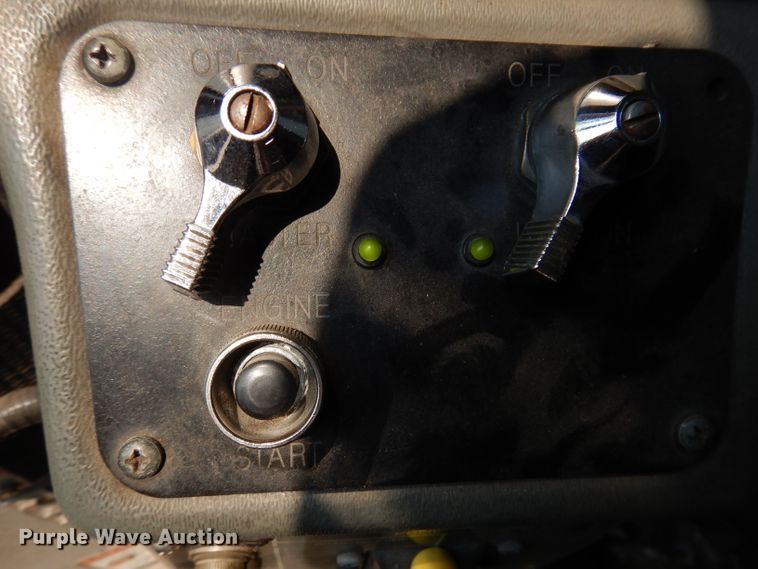 image for item IN9819 2004 Spartan 60DDEC  quint ladder fire truck