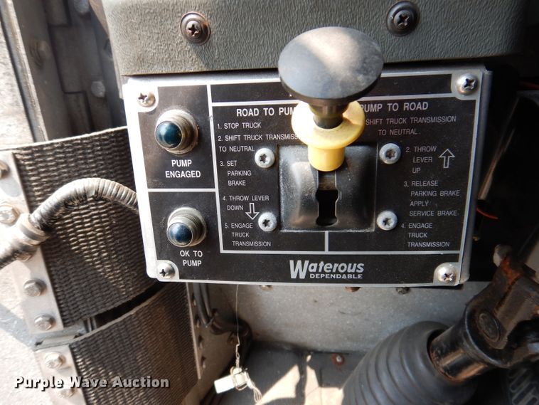 image for item IN9819 2004 Spartan 60DDEC  quint ladder fire truck