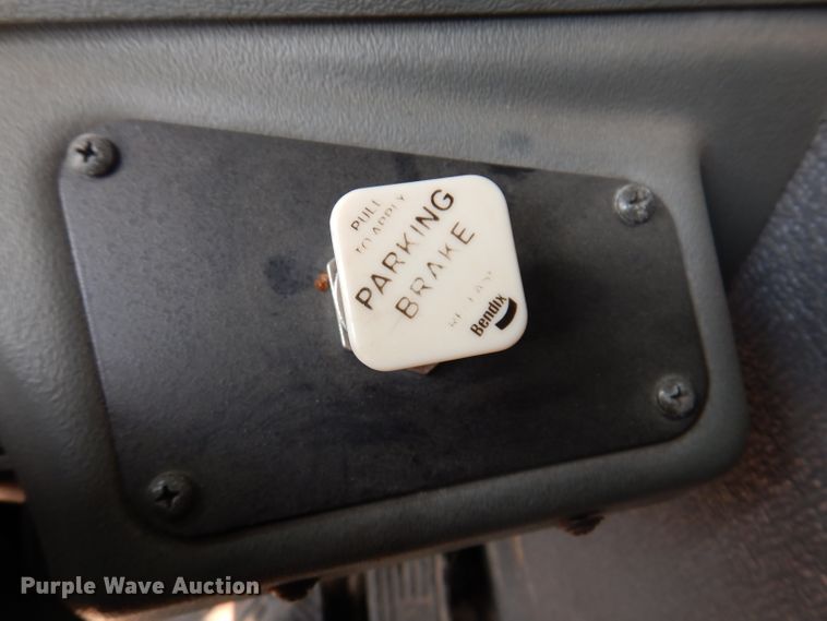 image for item IN9819 2004 Spartan 60DDEC  quint ladder fire truck