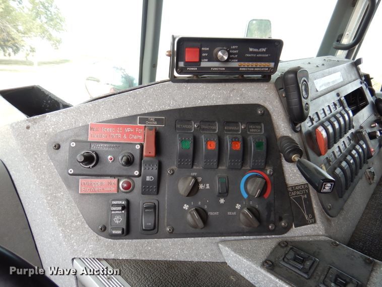 image for item IN9819 2004 Spartan 60DDEC  quint ladder fire truck