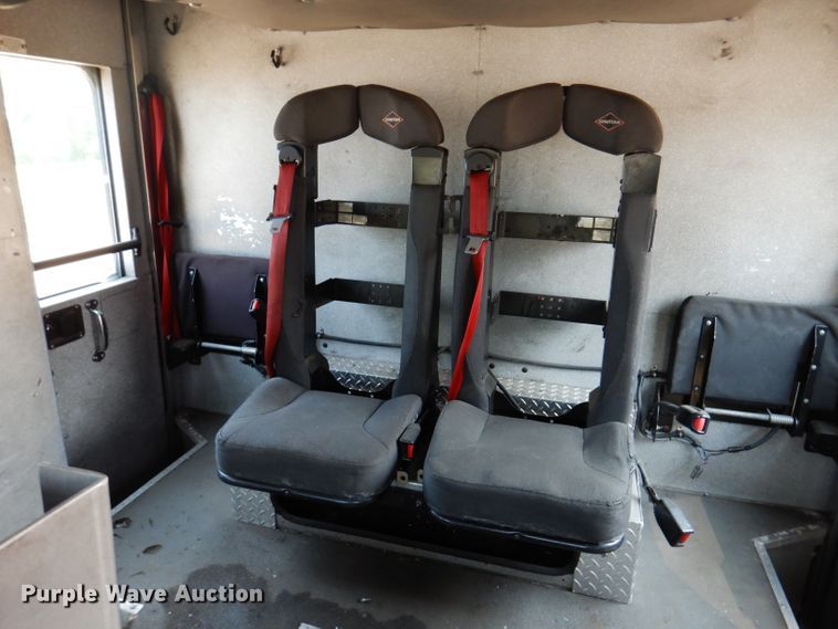 image for item IN9819 2004 Spartan 60DDEC  quint ladder fire truck