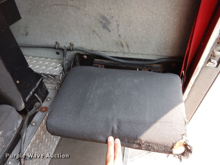 image for item IN9819 2004 Spartan 60DDEC  quint ladder fire truck