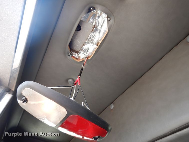 image for item IN9819 2004 Spartan 60DDEC  quint ladder fire truck