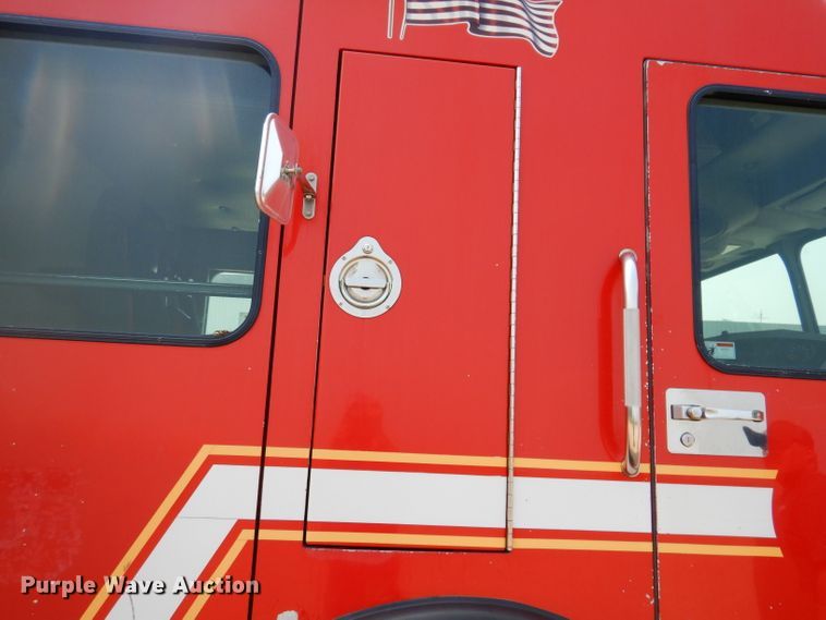 image for item IN9819 2004 Spartan 60DDEC  quint ladder fire truck