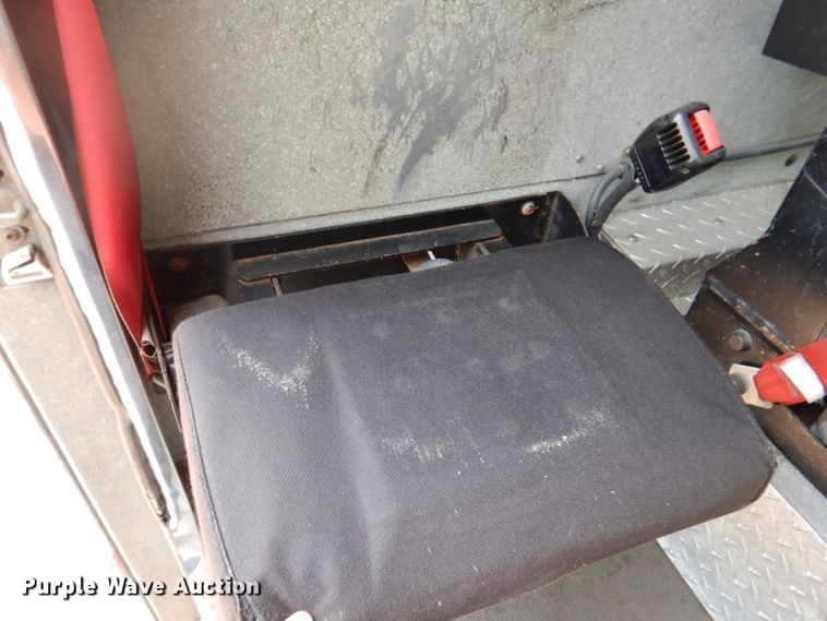 image for item IN9819 2004 Spartan 60DDEC  quint ladder fire truck