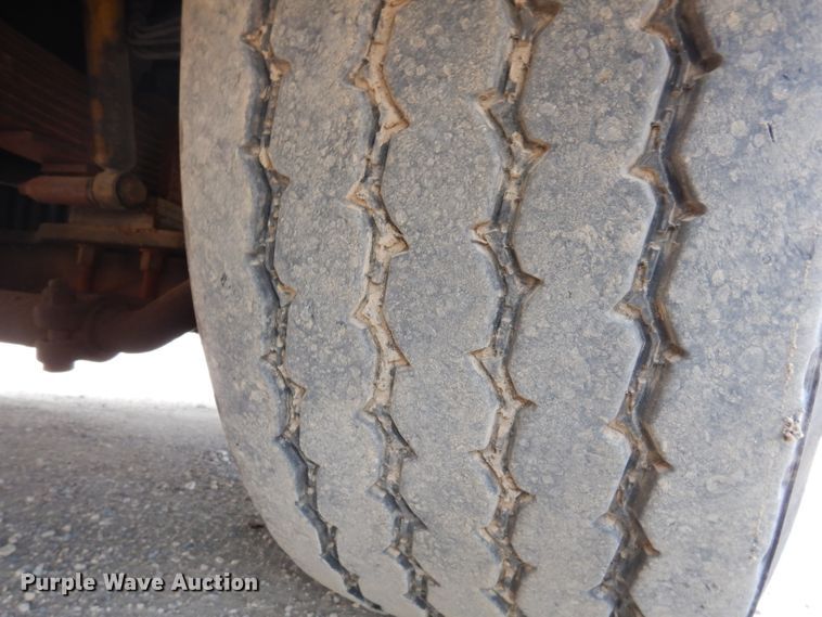 image for item IN9819 2004 Spartan 60DDEC  quint ladder fire truck