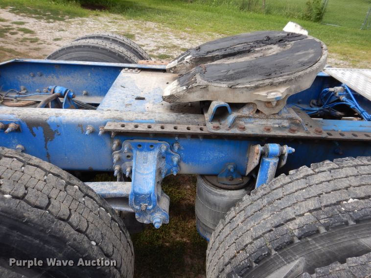 image for item IN9839 2013 Mack CXU613  semi truck