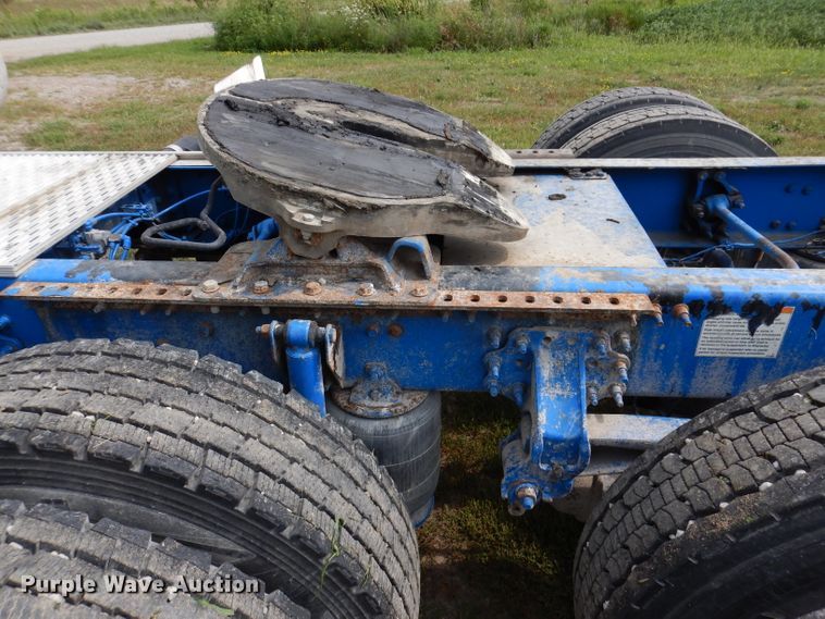 image for item IN9839 2013 Mack CXU613  semi truck