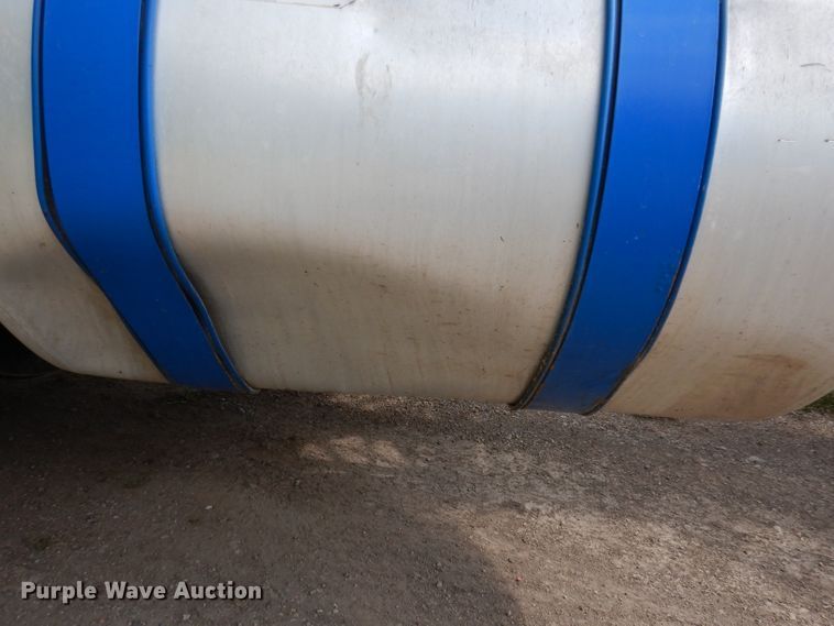 image for item IN9839 2013 Mack CXU613  semi truck