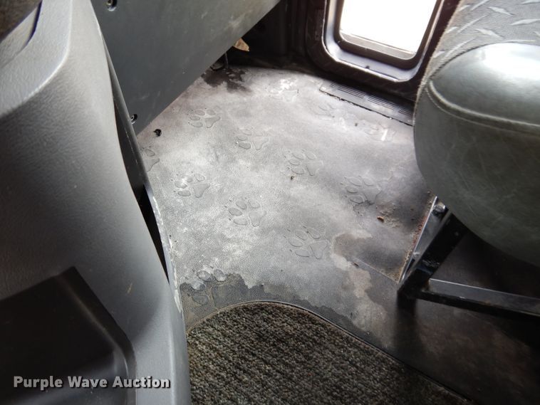 image for item IN9839 2013 Mack CXU613  semi truck