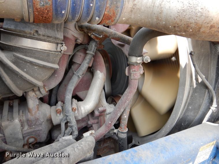 image for item IN9839 2013 Mack CXU613  semi truck