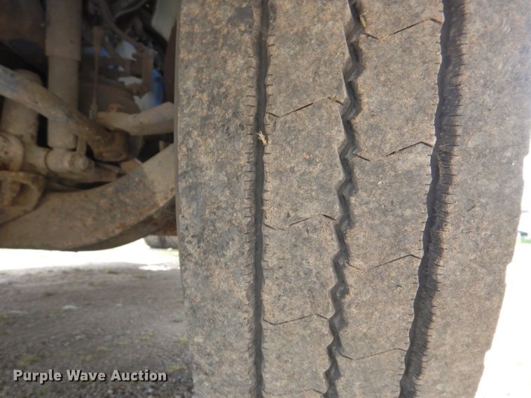 image for item IN9839 2013 Mack CXU613  semi truck